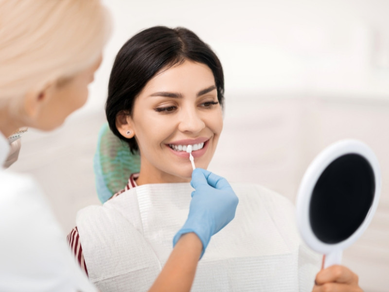 Consulta de Medicina Dentária para Facetas Dentárias