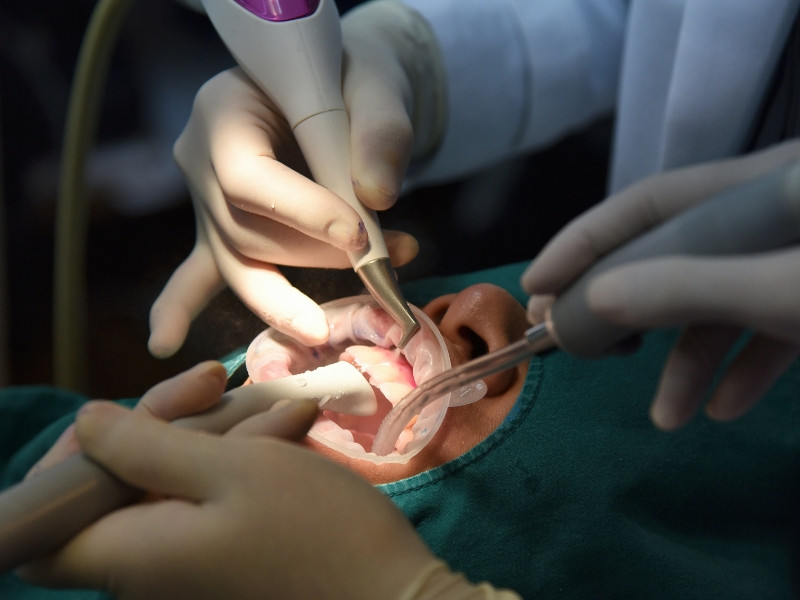 Consulta de Medicina Dentária para Periodontologia